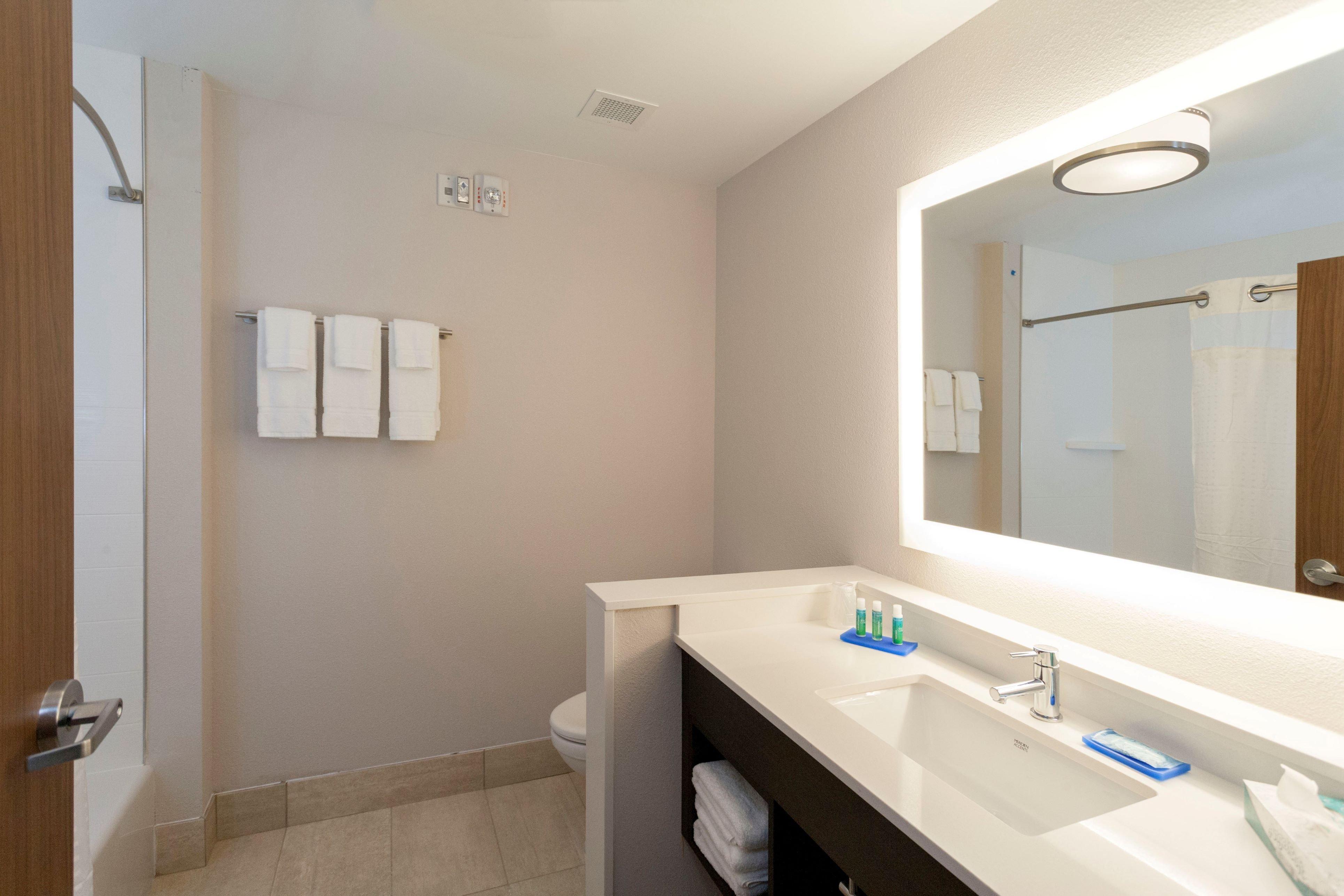 Holiday Inn Express & Suites - St Peters By Ihg Saint Peters Esterno foto